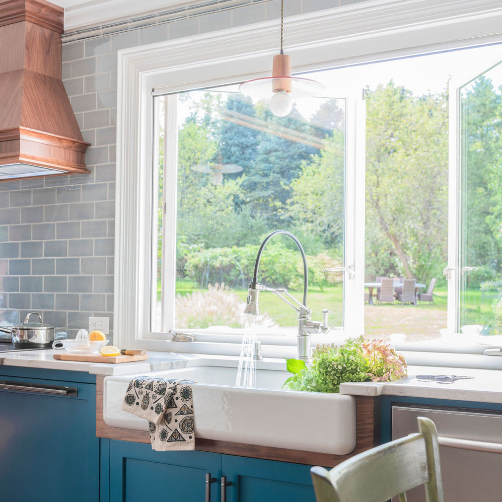 Conoco Draftsman Wooden Top Pendant | Photo Courtesy of Lisa Davenport of LDD Interiors